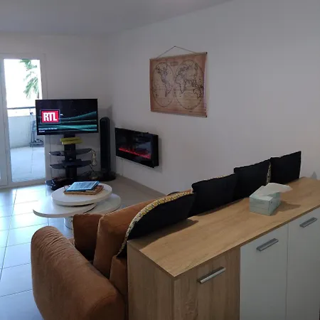 Rdc Avec Terrasse Et Parking Prive * Агд