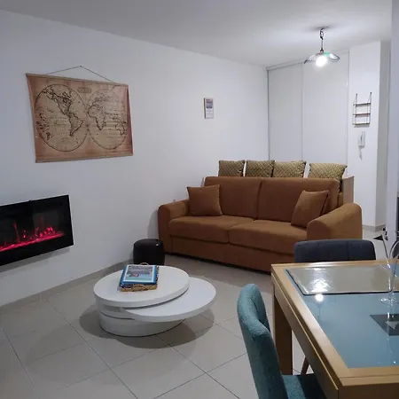 Rdc Avec Terrasse Et Parking Prive