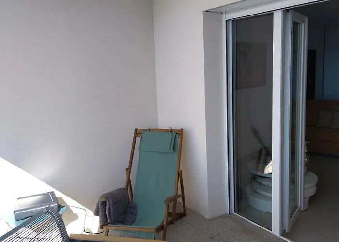 Appartement Rdc Avec Terrasse Et Parking Privé *