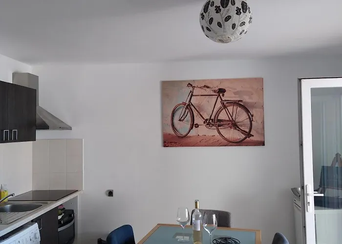 Apartment Rdc Avec Terrasse Et Parking Prive